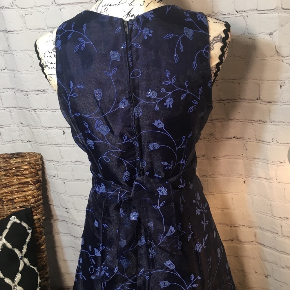 Beautiful Kids sleeveless formal dress - Picture 8 of 11